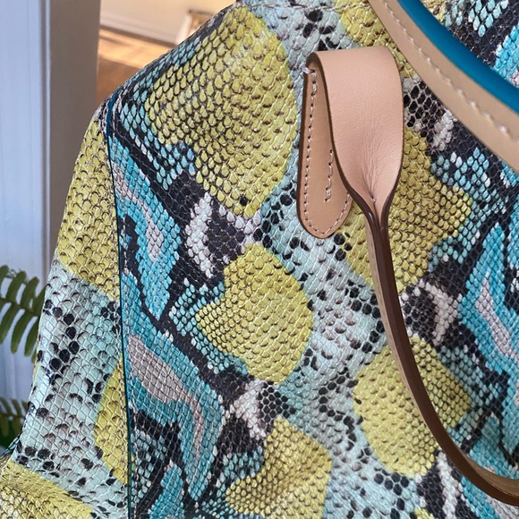 Cole Haan crossbody snake bag - Picture 10 of 14